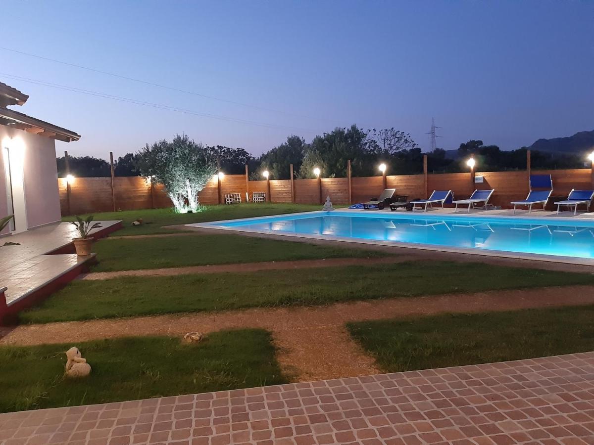 Villa Erilia San Giovanni Suèrgiu Εξωτερικό φωτογραφία